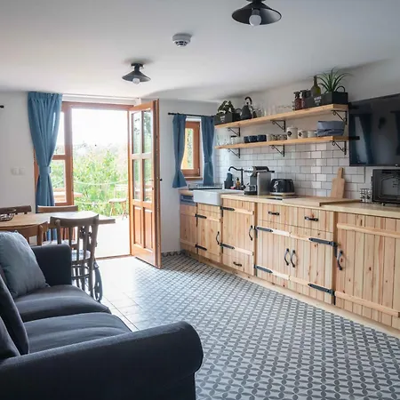 Apartament Chillinn Bikaver *