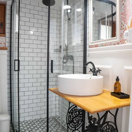 Egercottages - Bikaver Apartment *